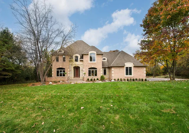 Photo 1 of Mansion for sale at 3233 Creston Cir, Superior Charter Township Washtenaw, MI 48198 | MLS# 81026056530 | Listing updated on 2026-10-29