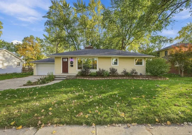 Photo 1 of Sale Pending at 1310 Midland Blvd, Royal Oak, MI 48073 | MLS# 58050225827 | Listing updated on 2026-10-26