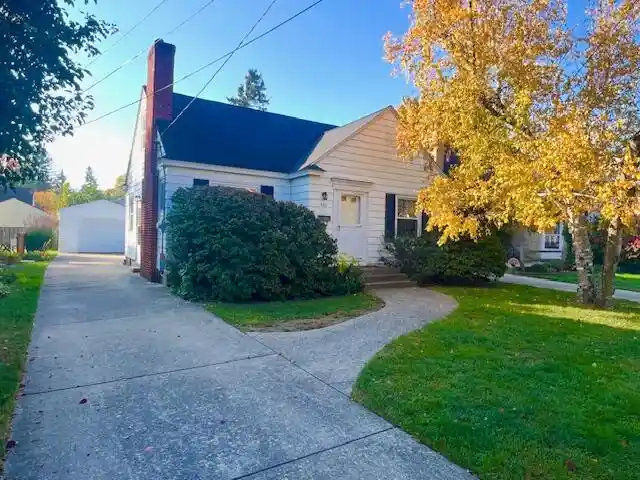 Photo 1 of Single family home for sale at 660 Ottillia St Se, Grand Rapids, MI 49507 | MLS# 65026056646 | Listing updated on 2026-10-23