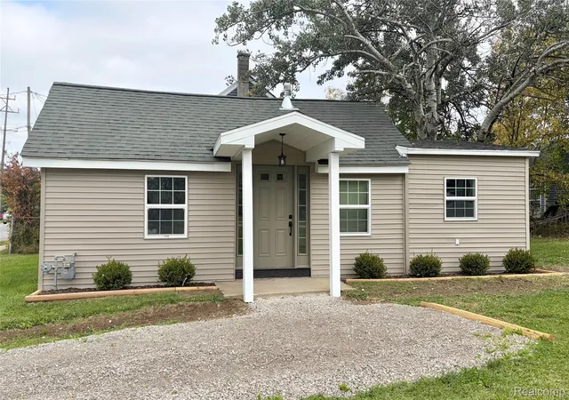 Photo 1 of Single family home for sale at 999 S Winter, Adrian, MI 49221 | MLS# 20261086274 | Listing updated on 2026-10-26