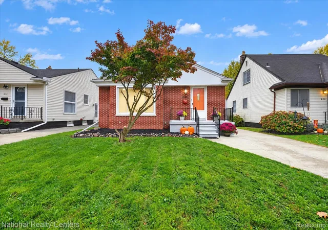 Single family home for sale at 634 N Edison Ave, Royal Oak, MI 48067 | MLS# 20261086287