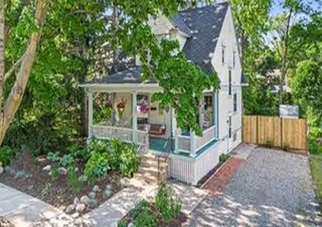 Photo 1 of Single family home for sale at 406 Hiscock St, Ann Arbor, MI 48103 | MLS# 81026056693 | Listing updated on 2026-10-29