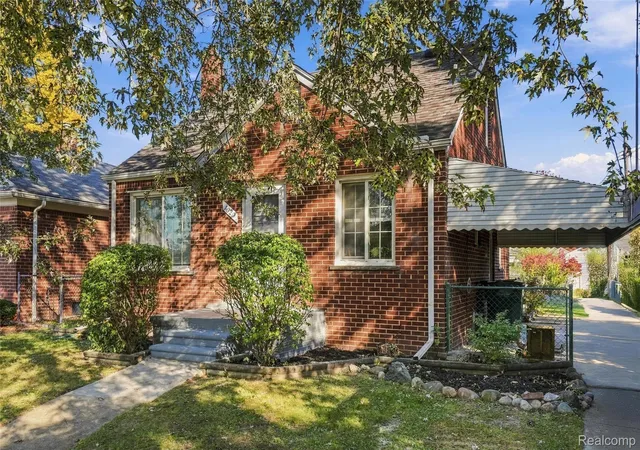 Photo 1 of Single family home for sale at 1020 Mayflower Ave, Lincoln Park, MI 48146 | MLS# 20261086305 | Listing updated on 2026-10-29