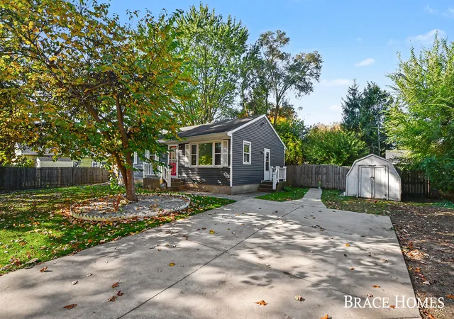 Photo 1 of Single family home for sale at 7575 Regal Ave Se, Grand Rapids, MI 49548 | MLS# 65026056707 | Listing updated on 2026-10-26