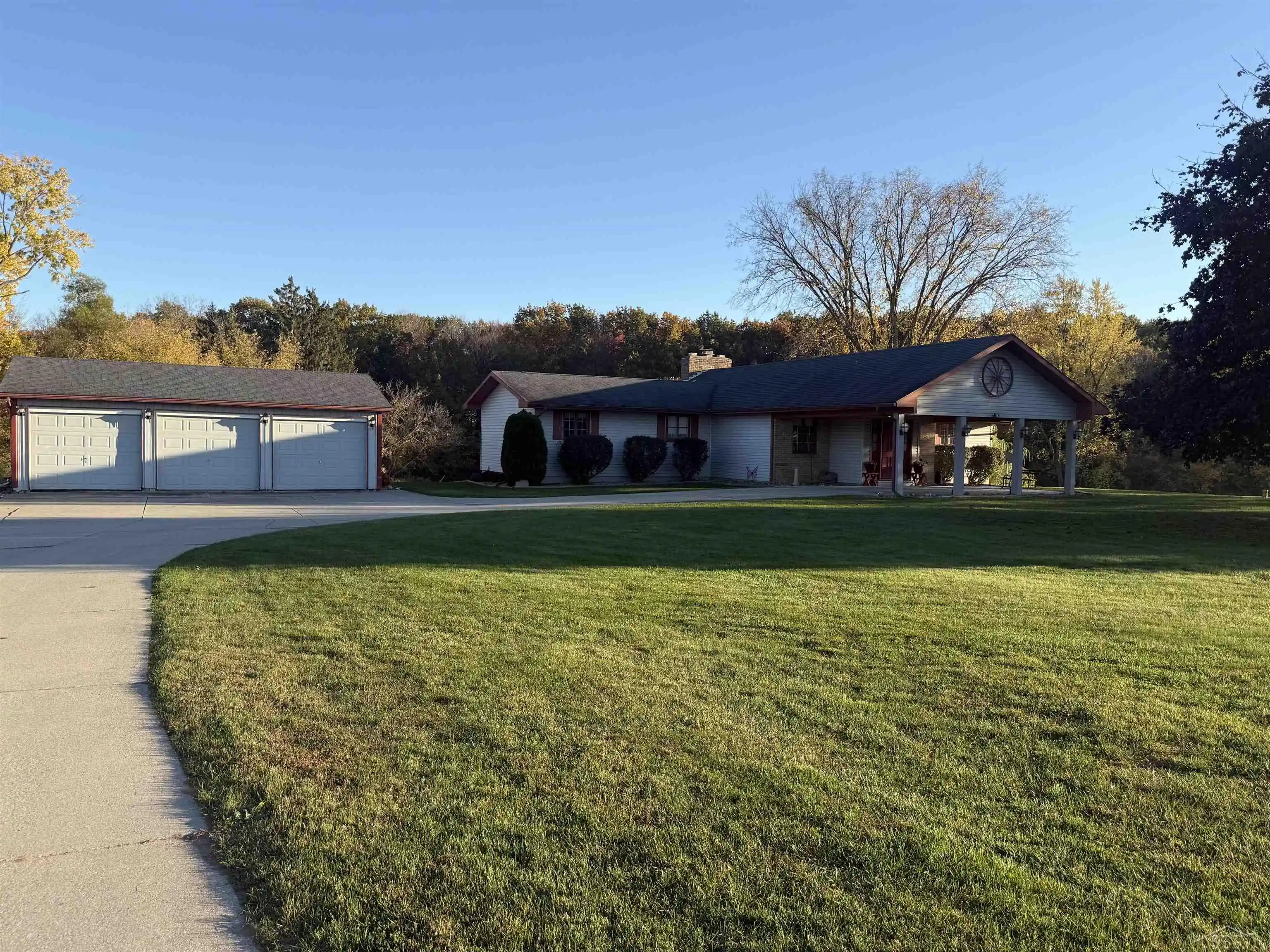 Photo 1 of Single family home for sale at 11972 Riverside Dr, Saint Louis, MI 48880 | MLS# 61050225883 | Listing updated on 2026-10-24