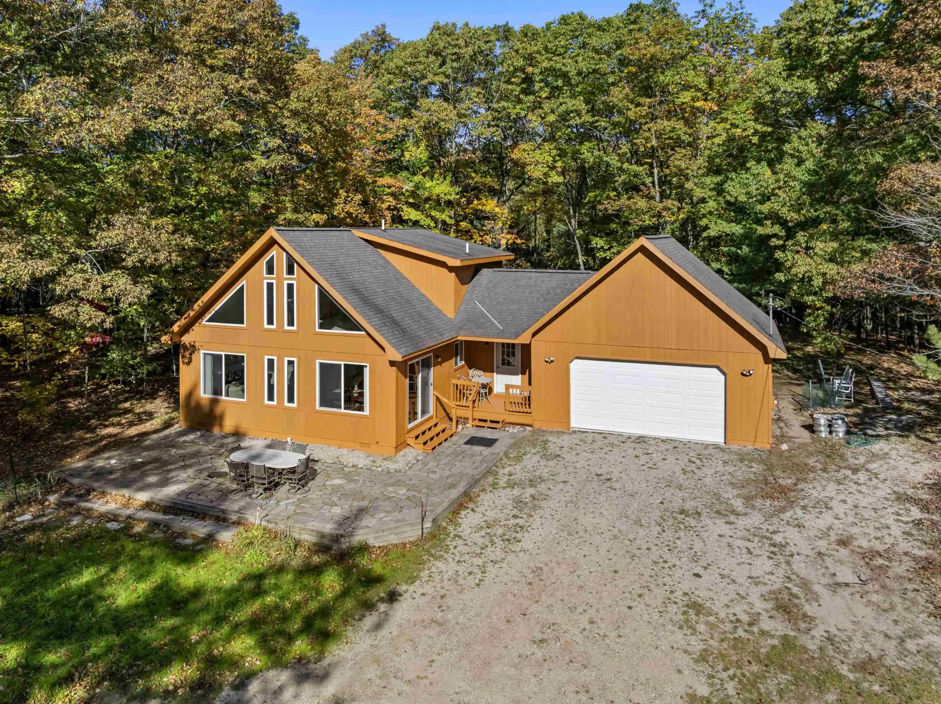 Photo 1 of Single family home for sale at 6570 Edgewater Dr, Honor, MI 49640 | MLS# 78080074839 | Listing updated on 2026-10-27