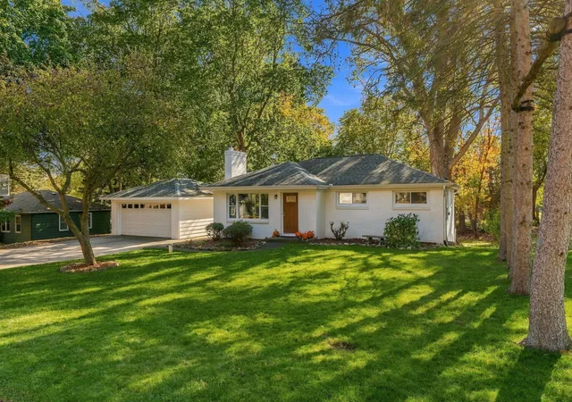 Photo 1 of Single family home for sale at 7130 Windcrest St Se, Grand Rapids, MI 49546 | MLS# 65026056767 | Listing updated on 2026-10-25