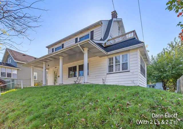 Photo 1 of Single family home for sale at 1036 Alexander St Se, Grand Rapids, MI 49507 | MLS# 65026056770 | Listing updated on 2026-10-29