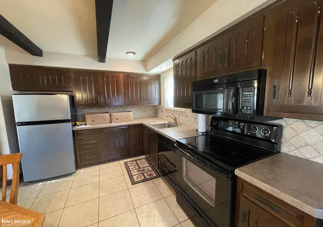Photo 2 of Single family home for sale at 21742 Timberidge St, Saint Clair Shores, MI 48082 | MLS# 58050225909 | Listing updated on 2026-10-30