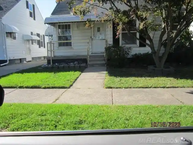 Photo 1 of Single family home for sale at 21825 David St, Eastpointe, MI 48021 | MLS# 58050225912 | Listing updated on 2026-10-25