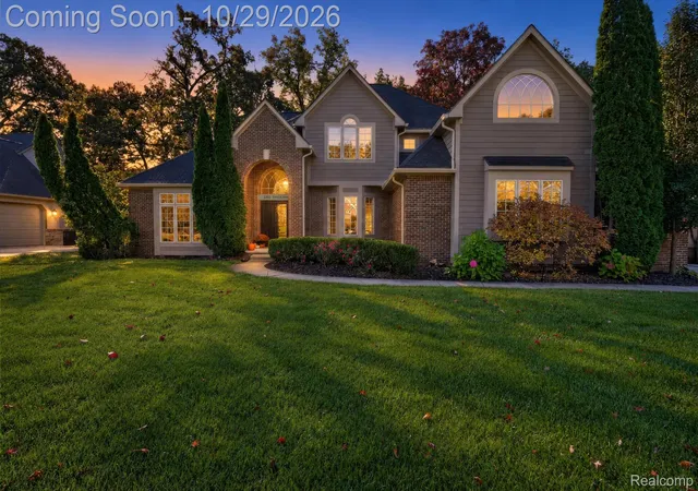 Single family home for sale at 2282 Sandlewood Dr, White Lake, MI 48383 | MLS# 20261086407