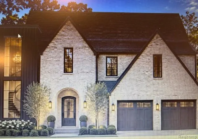 Photo 1 of Land for sale at 2336 Vinsetta Blvd, Royal Oak, MI 48073 | MLS# 20261086408 | Listing updated on 2026-10-28