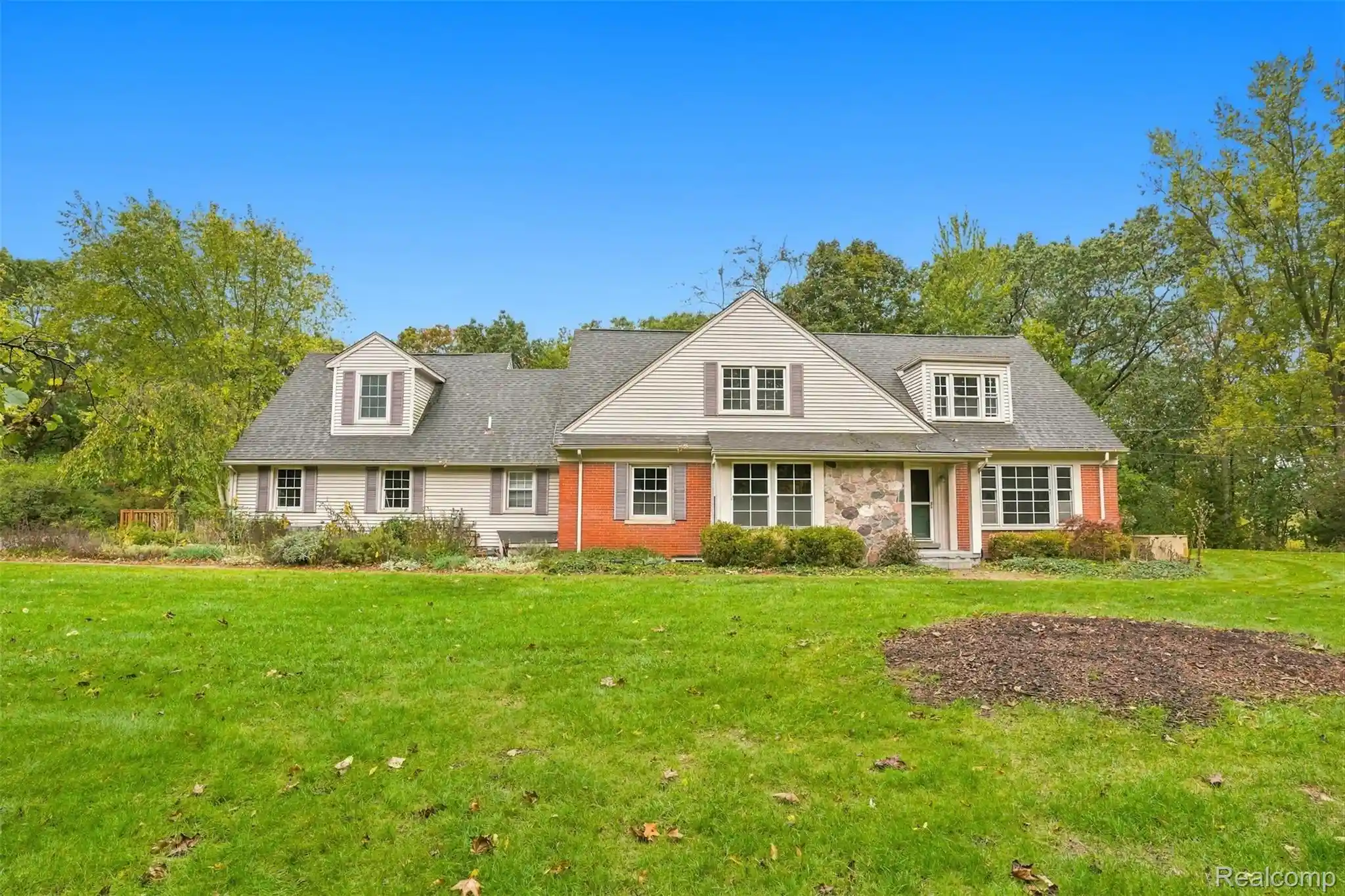Photo 1 of Single family home for sale at 6022 Orion Rd, Rochester Hills City Oakland, MI 48306 | MLS# 20261086422 | Listing updated on 2026-10-26