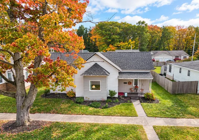 Photo 1 of Sale Pending at 1477 Montgomery Ave, Muskegon, MI 49441 | MLS# 65026056807 | Listing updated on 2026-10-28