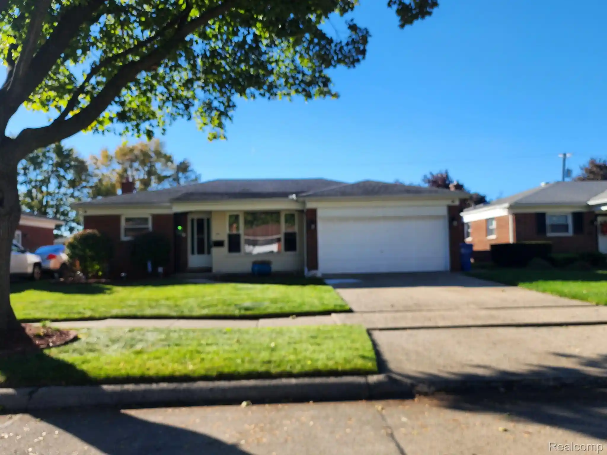 Photo 1 of Single family home for sale at 27741 Roan Dr, Warren, MI 48093 | MLS# 20261086451 | Listing updated on 2026-10-26