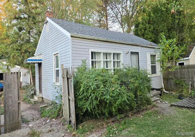 Photo 1 of Single family home for sale at 6142 Hereford St, Detroit, MI 48224 | MLS# 20261086486 | Listing updated on 2026-10-27