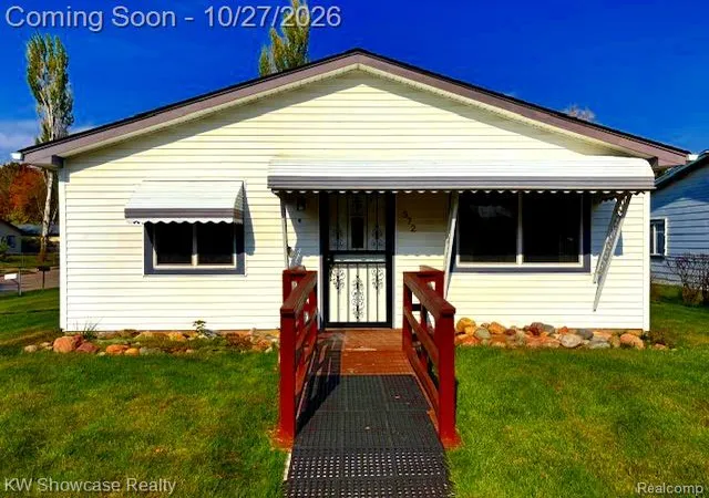 Single family home for sale at 372 W Columbia Ave, Pontiac, MI 48340 | MLS# 20261086584