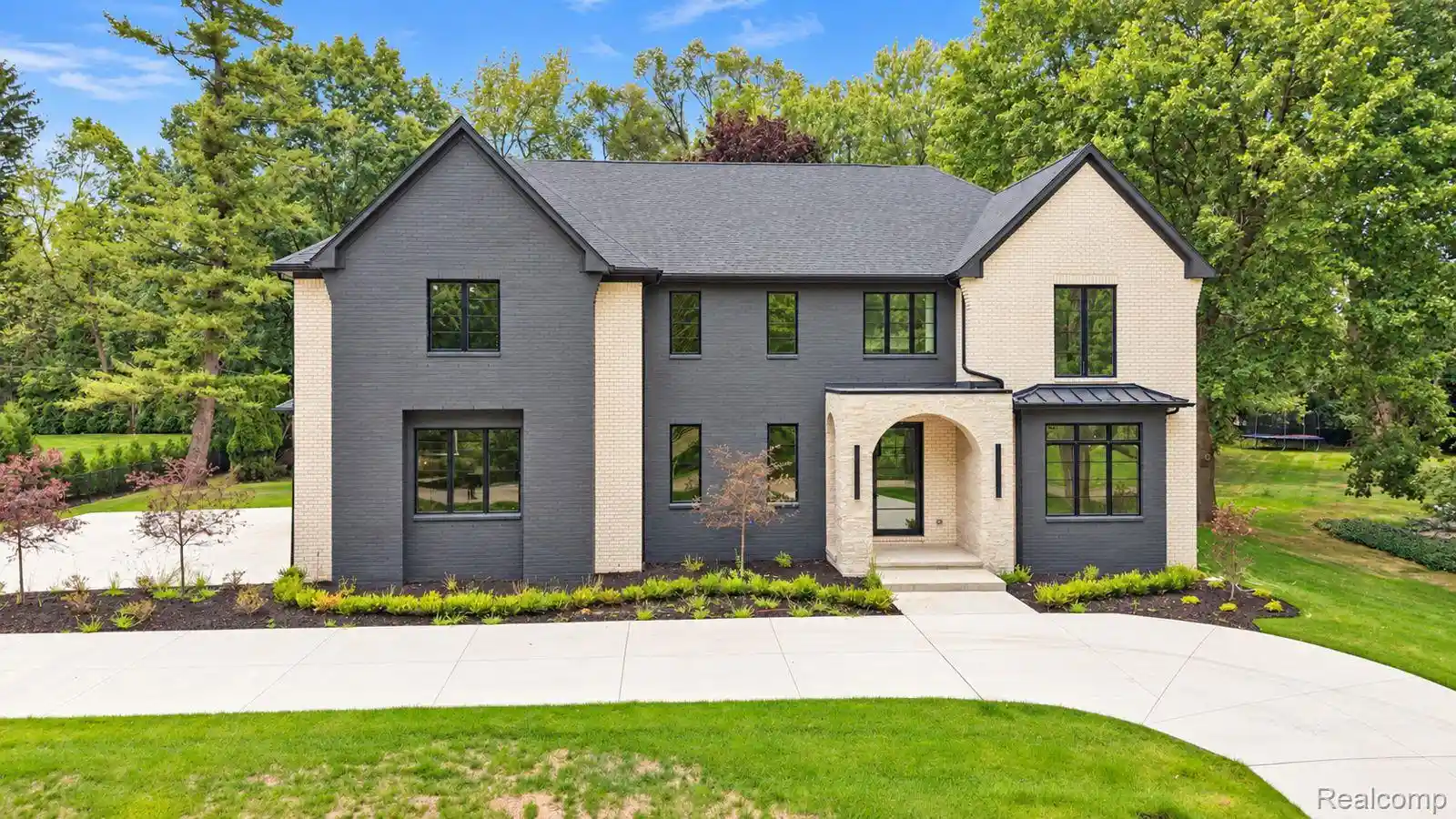 Single family home for sale at 4546 Niagara Ln, Bloomfield Hills, MI 48301 | MLS# 20261086588