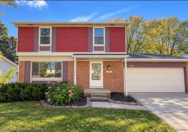Photo 1 of Single family home for sale at 39237 Gloucester St, Westland, MI 48186 | MLS# 20261086651 | Listing updated on 2026-10-27