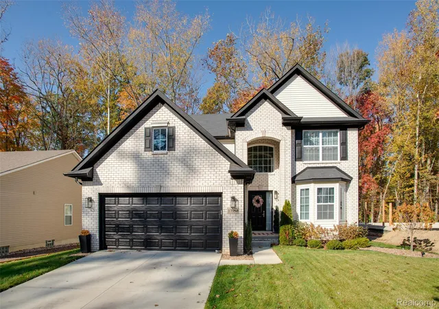 Single family home for sale at 17956 Tall Oaks Ct, New Boston, MI 48164 | MLS# 20261086699