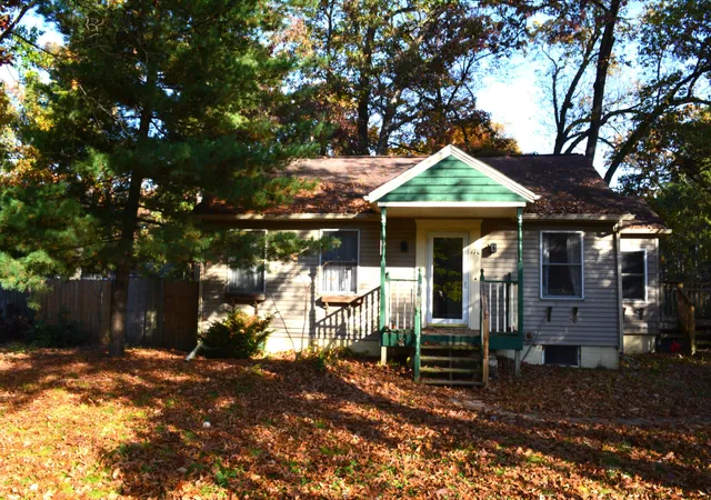 Single family home for sale at 170 W Spaulding Ave, Battle Creek, MI 49037 | MLS# 55026056986