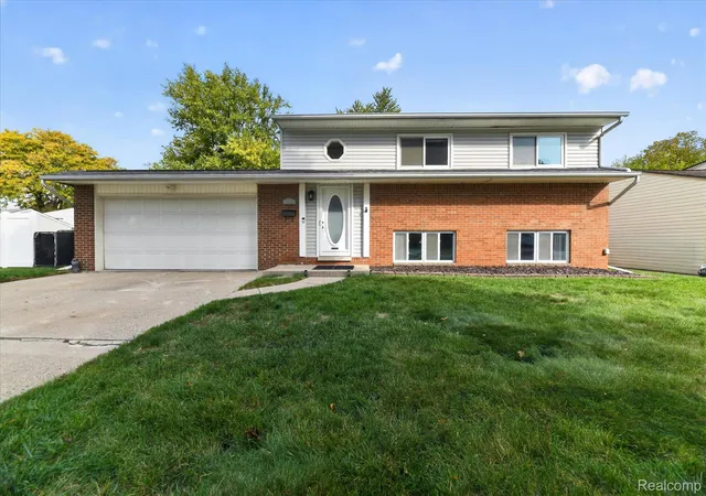 Photo 1 of Single family home for sale at 11837 Delvin Dr, Sterling Heights, MI 48313 | MLS# 20261086771 | Listing updated on 2026-10-29
