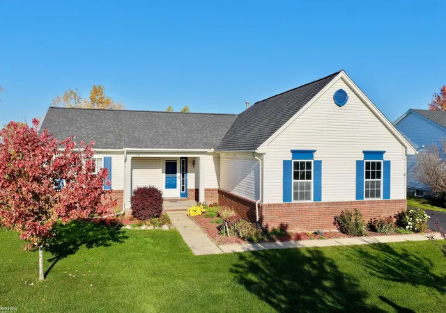 Photo 1 of Single family home for sale at 1372 Sand Piper Dr, Grand Blanc, MI 48439 | MLS# 5050226027 | Listing updated on 2026-10-27
