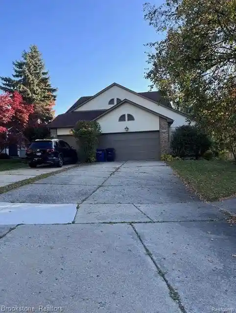 Photo 1 of Condo for sale at 473 Village Oaks Ct, Ann Arbor, MI 48103 | MLS# 20261086893 | Listing updated on 2026-10-30