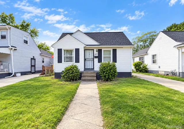Photo 1 of Single family home for sale at 4054 Moore St, Inkster, MI 48141 | MLS# 20261086927 | Listing updated on 2026-10-29