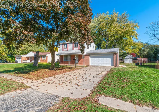 Photo 1 of Single family home for sale at 3010 Airport Rd, Waterford, MI 48329 | MLS# 20261086952 | Listing updated on 2026-10-30