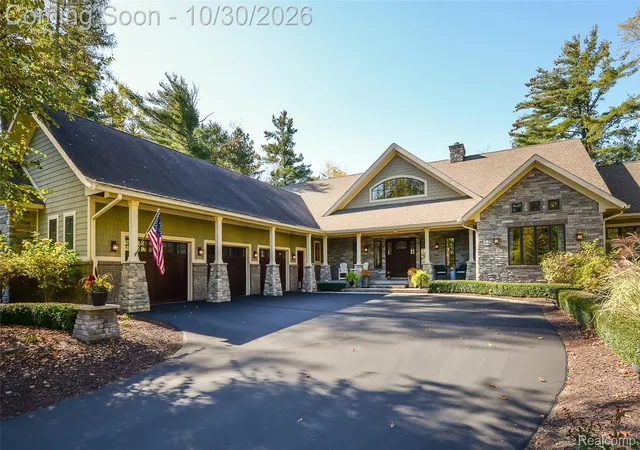 Photo 1 of Mansion for sale at 5744 Wyndam Ln, Brighton, MI 48116 | MLS# 20261086968 | Listing updated on 2026-10-30