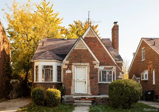 Photo 1 of Single family home for sale at 5800 Chatsworth St, Detroit, MI 48224 | MLS# 20261086988 | Listing updated on 2026-10-28