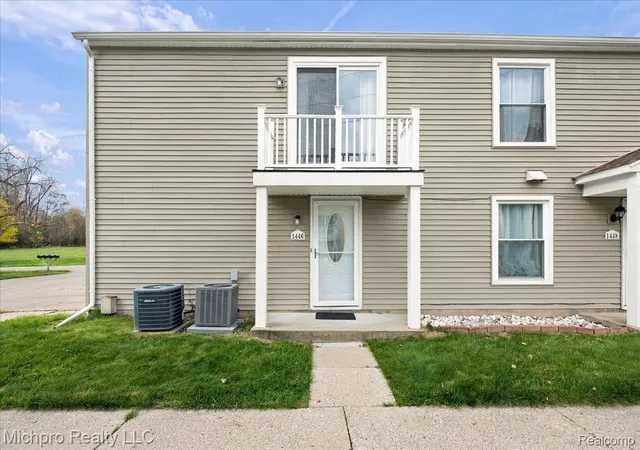 Condo for sale at 1446 Hunters Ridge Ct, Davison, MI 48423 | MLS# 20261087083