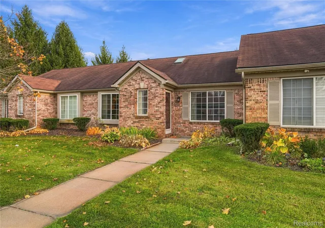 Photo 1 of Condo for sale at 129 Countryside Ln, Highland, MI 48357 | MLS# 20261087084 | Listing updated on 2026-10-29
