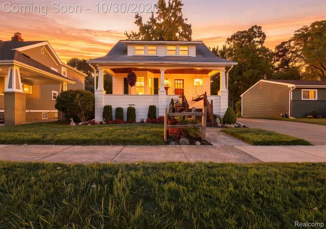 Single family home for sale at 411 Hawthorn Ave, Royal Oak, MI 48067 | MLS# 20261087131