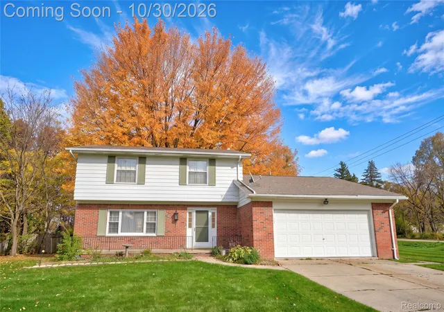 Photo 1 of Single family home for sale at 1010 Western Hills Dr, Flint, MI 48532 | MLS# 20261087141 | Listing updated on 2026-10-30