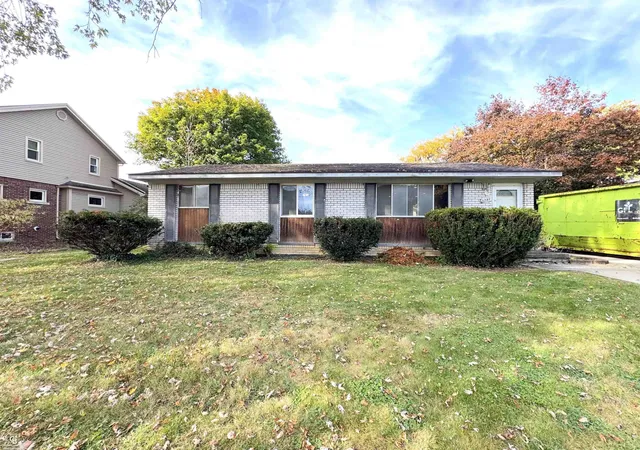 Photo 1 of Sale Pending at 3257 Talbot Dr, Troy, MI 48083 | MLS# 58050226145 | Listing updated on 2026-10-29