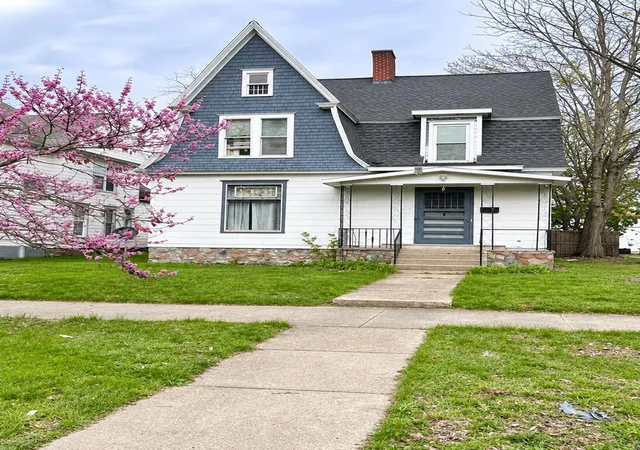 Single family home for sale at 307 S Michigan Ave, Big Rapids, MI 49307 | MLS# 65026057234