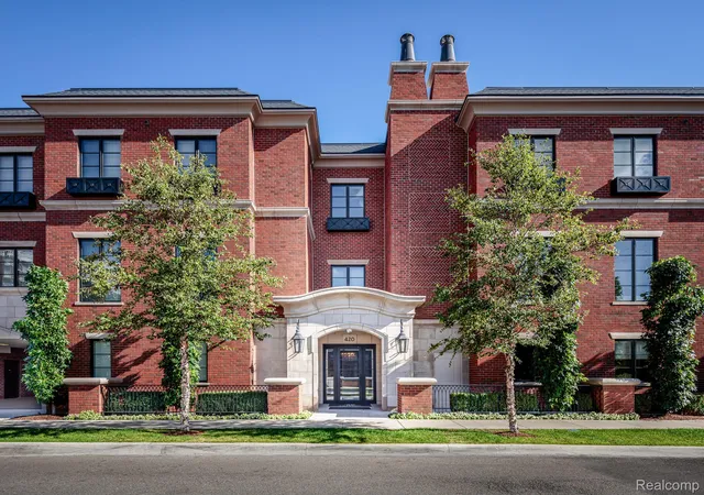 Photo 1 of Condo for sale at 420 E Frank St #301, Birmingham, MI 48009 | MLS# 20261087232 | Listing updated on 2026-10-29
