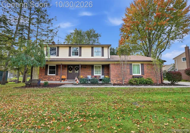 Photo 1 of Single family home for sale at 5472 Kenicott Trl, Brighton, MI 48114 | MLS# 20261087234 | Listing updated on 2026-10-30