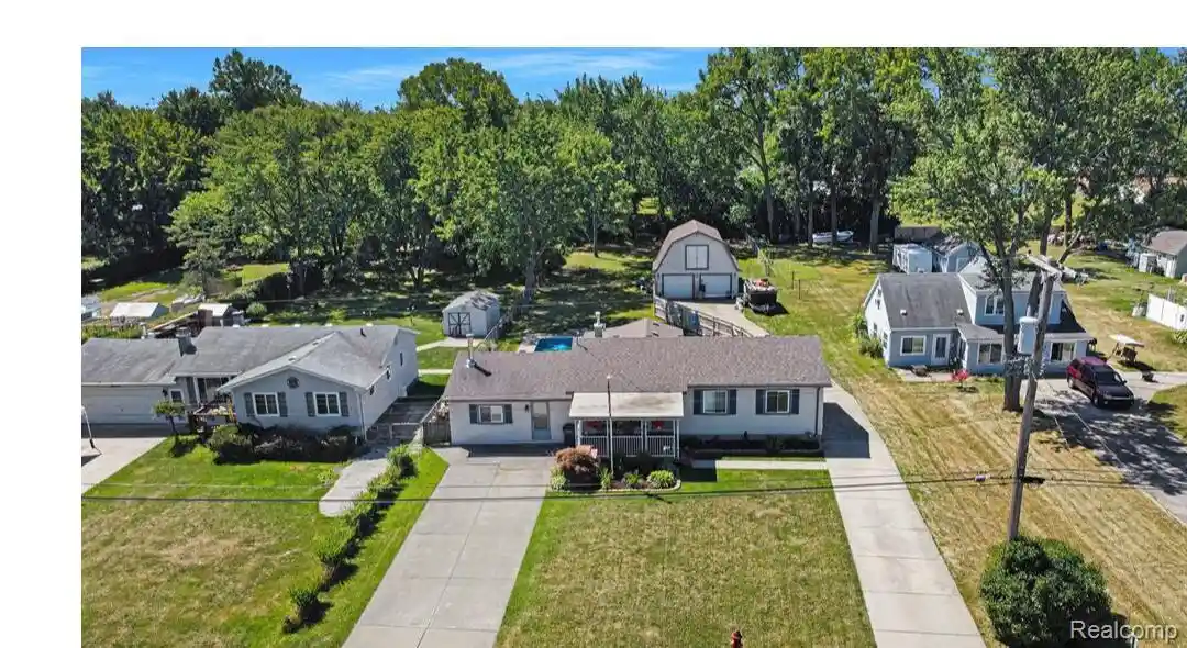 Photo 1 of Single family home for sale at 2752 Dashwood Dr, Troy, MI 48083 | MLS# 20261087263 | Listing updated on 2026-10-29