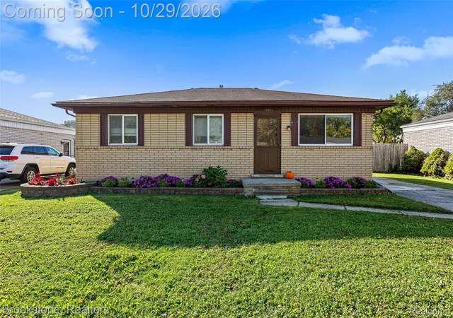 Photo 1 of Single family home for sale at 16024 Wellington Ave, Roseville, MI 48066 | MLS# 20261087288 | Listing updated on 2026-10-29