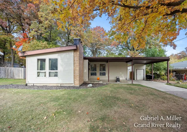 Single family home for sale at 2111 Floyd St SW, Wyoming, MI 49519 | MLS# 65026057295