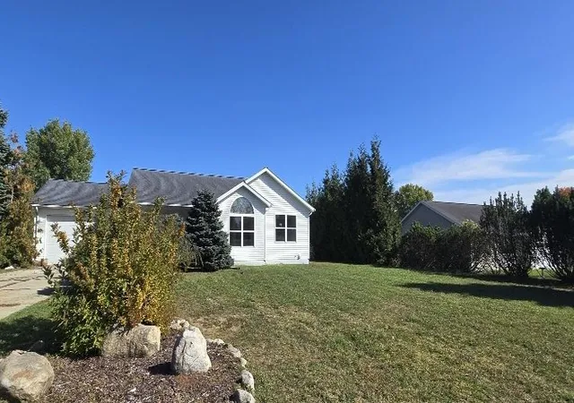 Photo 1 of Single family home for sale at 18974 Kirk St, Big Rapids, MI 49307 | MLS# 65026057330 | Listing updated on 2026-10-29