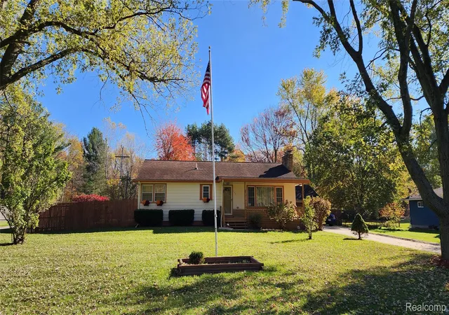 Photo 1 of Single family home for sale at 7138 N Center Rd, Mount Morris, MI 48458 | MLS# 20261087360 | Listing updated on 2026-10-30