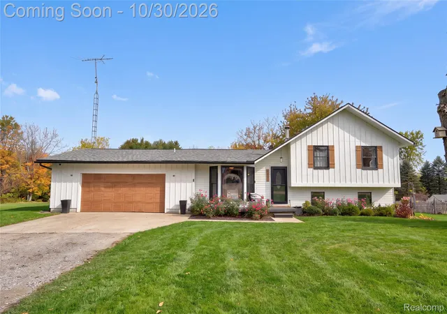 Photo 1 of Single family home for sale at 6487 N Oak Rd, Davison, MI 48423 | MLS# 20261087375 | Listing updated on 2026-10-30