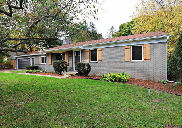 Single family home for sale at 2423 Ashford Blvd, Flushing, MI 48433 | MLS# 5050226206