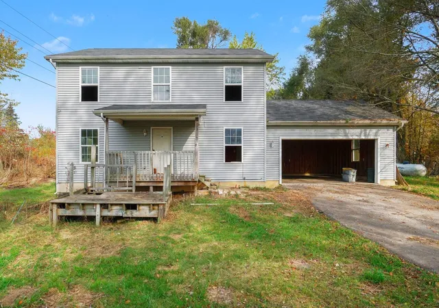 Single family home for sale at 5940 W Plains Rd, Eaton Rapids, MI 48827 | MLS# 81026057361