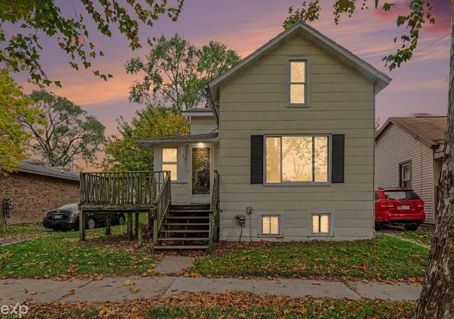 Single family home for sale at 408 S Sherman St, Bay City, MI 48708 | MLS# 58050226211