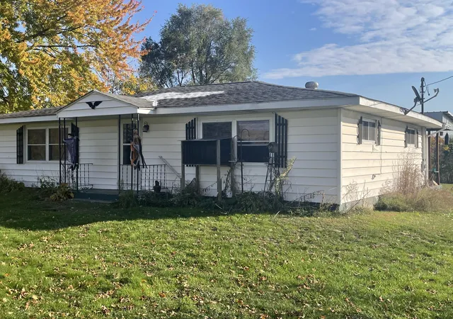Single family home for sale at 565 Farrand Rd, Sherwood, MI 49089 | MLS# 68026057367
